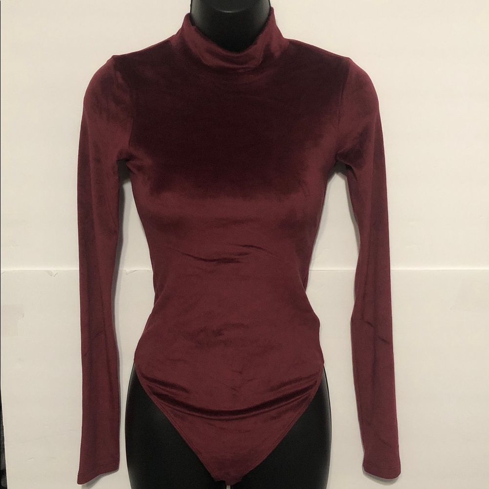 American Eagle Outfitters mockneck velvet stretch long sleeve bodysuit size XS